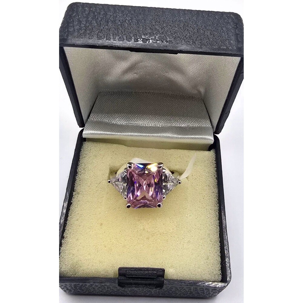 Pink CZ Ring Silver Tone Princess Cut Three Stone Statement Ring Size 6